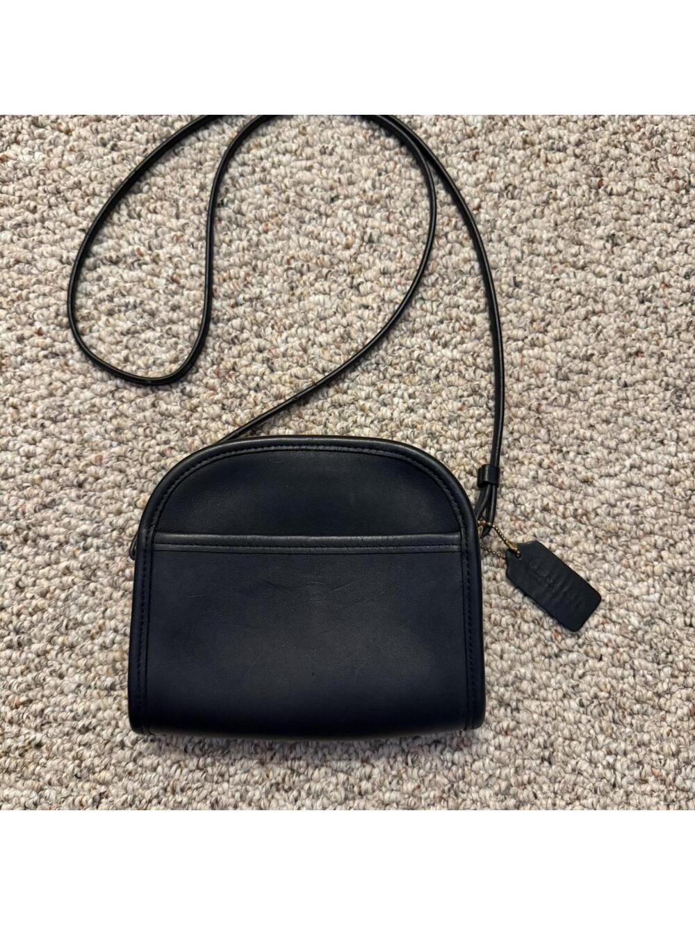 Coach vintage Abbie Black leather crossbody bag